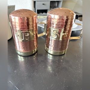Copper hammered salt and pepper shaker.